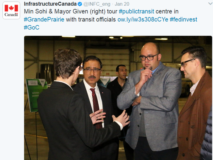 Image 4: Minister Sohi meeting with transit officials in Grande Prairie, January 2016.